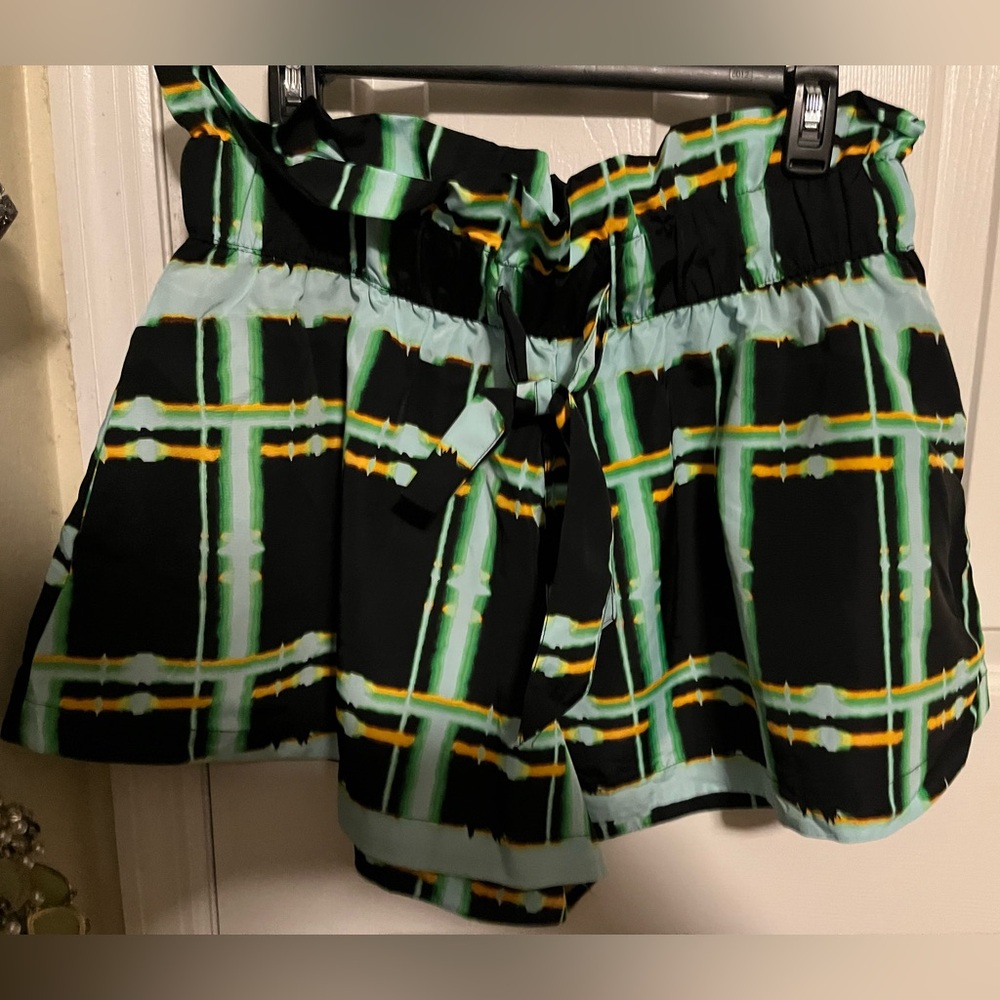 Future collective plaid paper bag waist shorts Medium